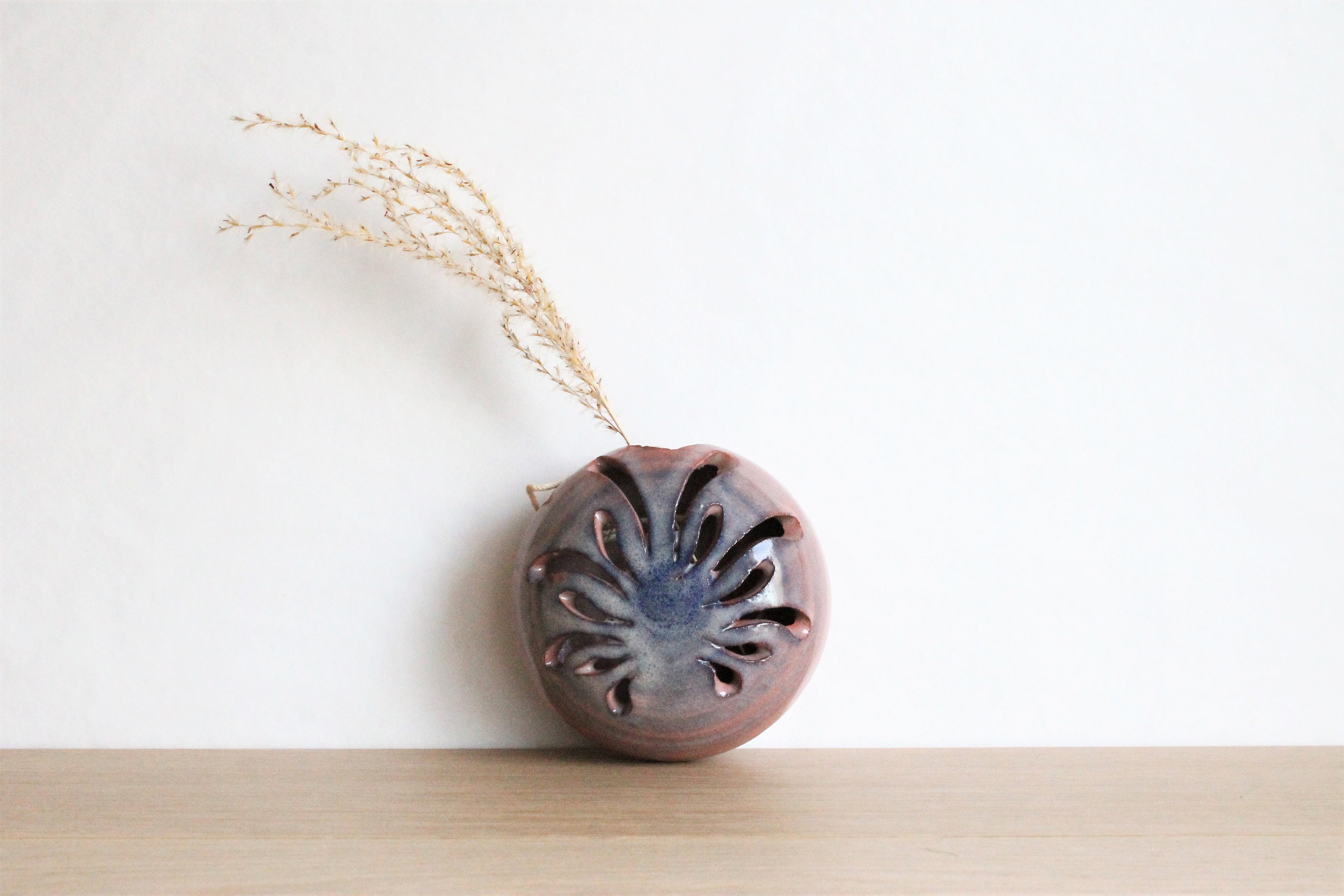 Français Vase Mural en Poterie Vintage Fait à La Main Pour Fleurs Séchées