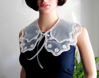 BUY 1 GET 1 FREE ! Vintage Oversized Detachable Lace Collars, Woman Necklace Accessories, Mother Day's Gifts