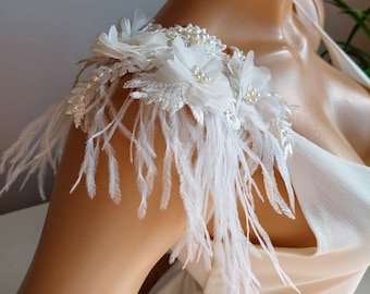 3D Floral Shoulder Lace Necklace, Off White Bridal Ostrich Feather Floral Lace Jewelry, Handmade Shoulder Jewelry, Bridal Lace Accessory