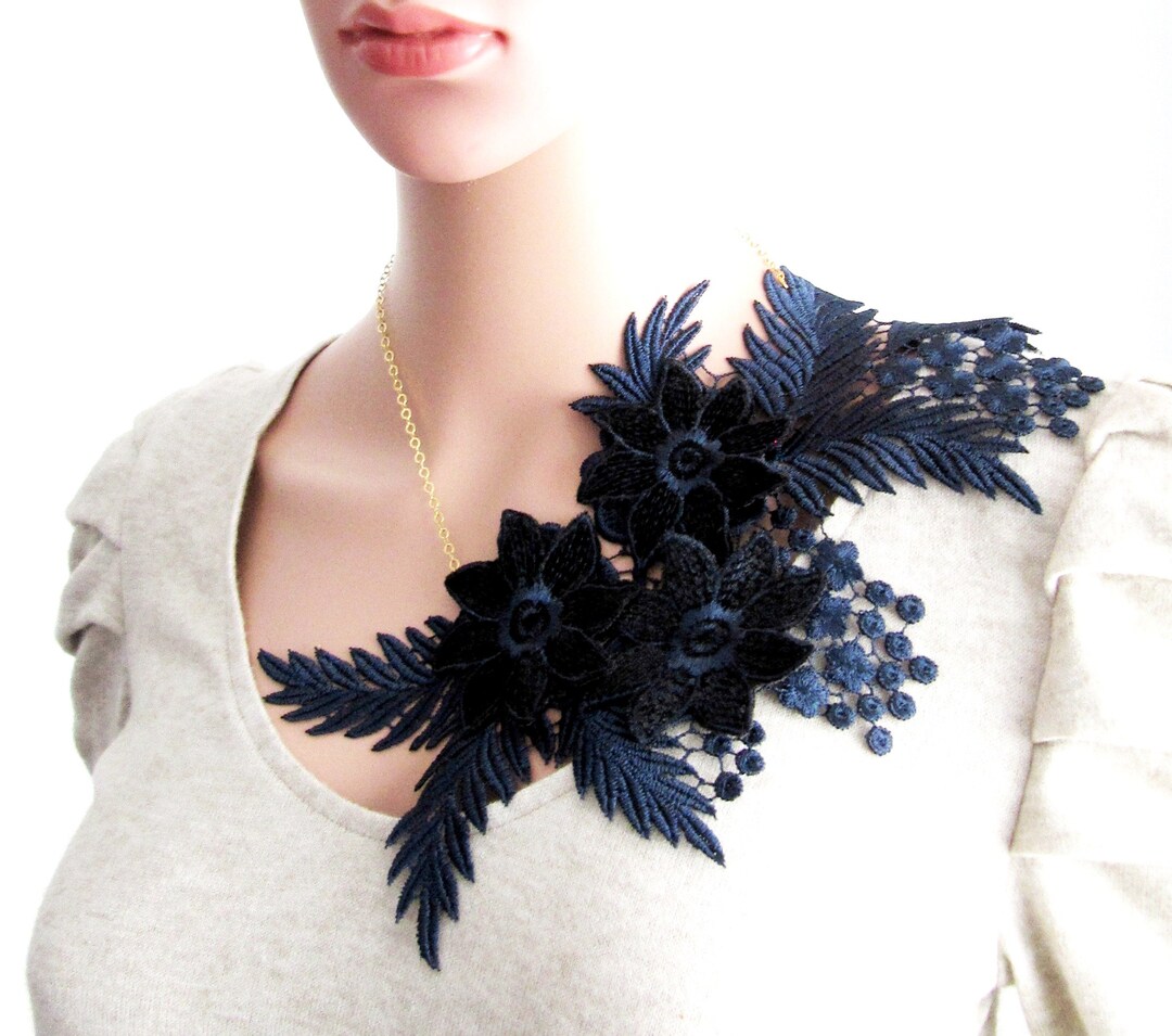 Halsband Nachtblau (Filzvelour)