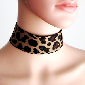 Leopard Print Choker: Handmade Elastic Band Jewelry, Stylish Neck Accessory