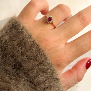 14k Gelbgold Vintage Ring mit Diamanten und einem Rubin