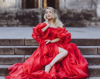 Elen Kleid // Korsett Kleid mit Schlitz und fließendem Rock, fliegendes Kleid aus Organza Stoff für Verlobungsfoto-Shooting, Separe Ärmel, Kundenspezifische Farbe