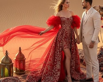 Heather Organza Cape Schleier: Puffärmel, breiter Schwanz - Rot & Schwarz