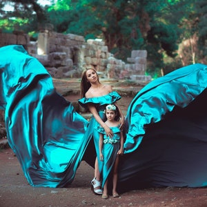 Me and Little me collection Mother daughter flying dress for family shoot, Family look, Kids flying dress, Flying baby dress