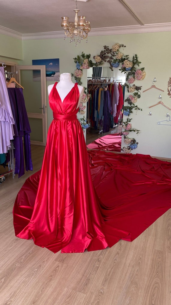 Adriana Mermaid Gown with Train- Lipstick Red – Moda Glam Boutique