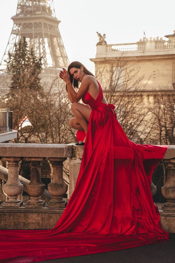 Red Wedding Dresses: 18 Lovely Options For Brides | Red wedding dresses, Red  prom dress, Womens wedding dresses