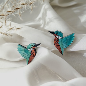 Pendientes Little Kingfisher Bird Stud hechos de madera reciclada y acrílico imagen 1