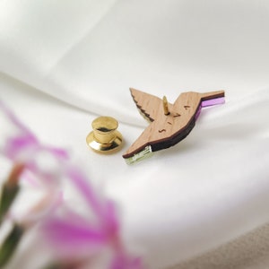 Hummingbird Lapel Pin from recycled exotic wood and colorful acrylic glass, cute little jacket badge image 4