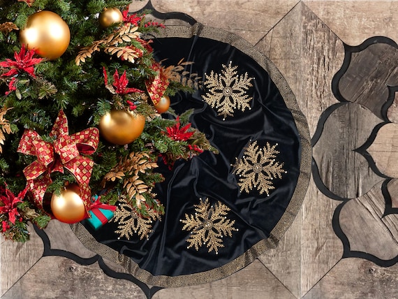 Black velvet tree clearance skirt