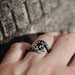 Rustieke zilveren ring met zwarte zirkonia, Ravenklauwring, Donkerzilveren ring, Gotische ring, Vogelklauwring, Unieke statementring