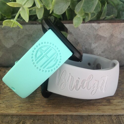 Engraved Mom Fitbit Versa Watch Band Custom Fitbit Versa 2 Etsy