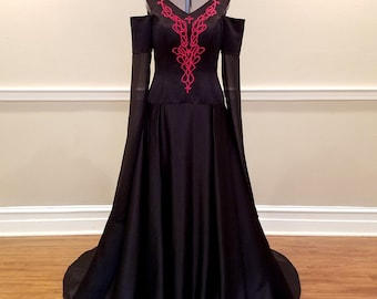 Medieval Wedding Dress, Gothic Wedding Dress, Game of Thrones, Lord of Rings: Satin A-Line, Embroidery, Chiffon Long Sleeves, Train & Corset
