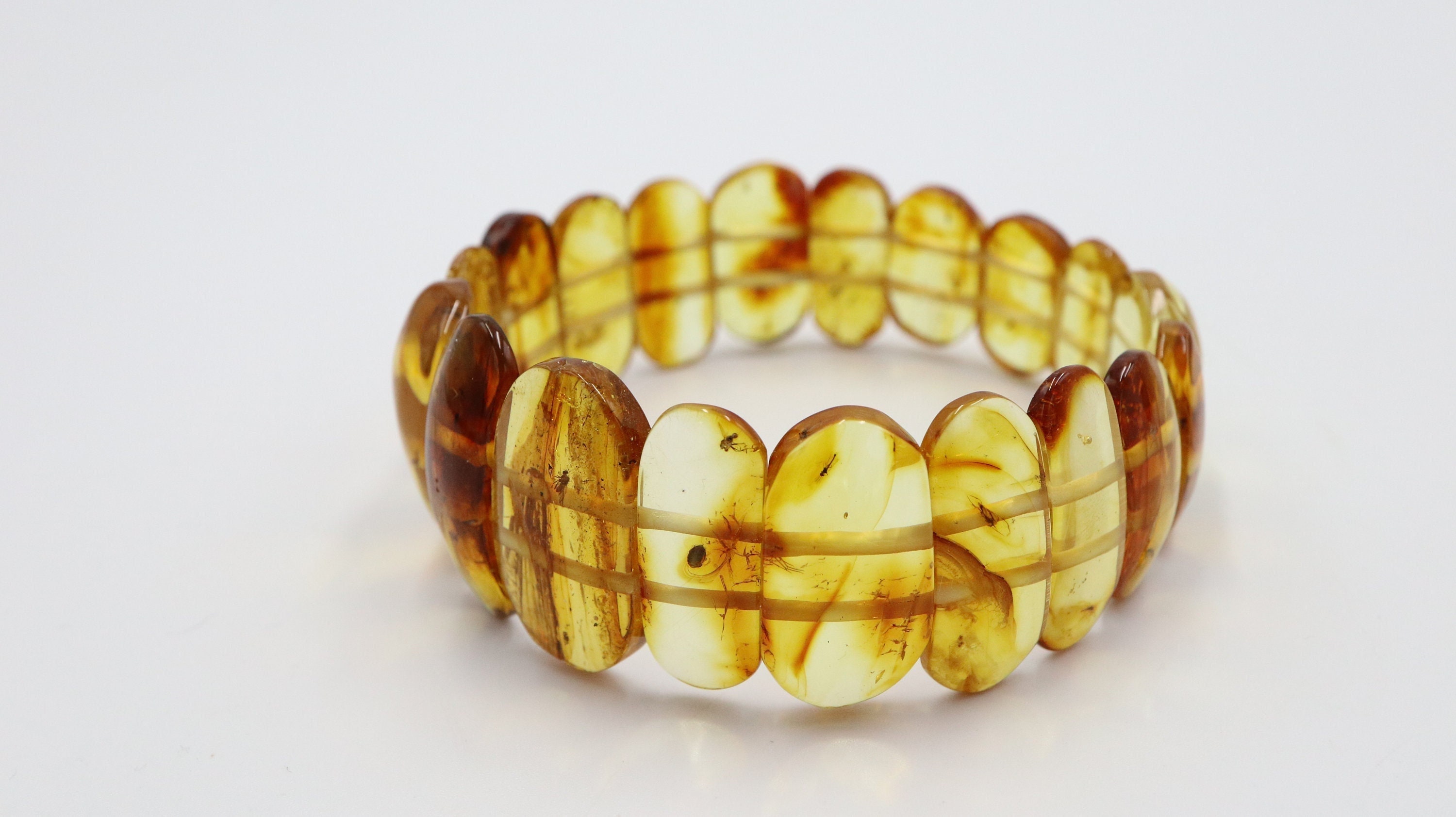 Baltic Amber Bracelet With More Than 19 Rare Insects | Fossil Inclusion in Authentic Jewellery