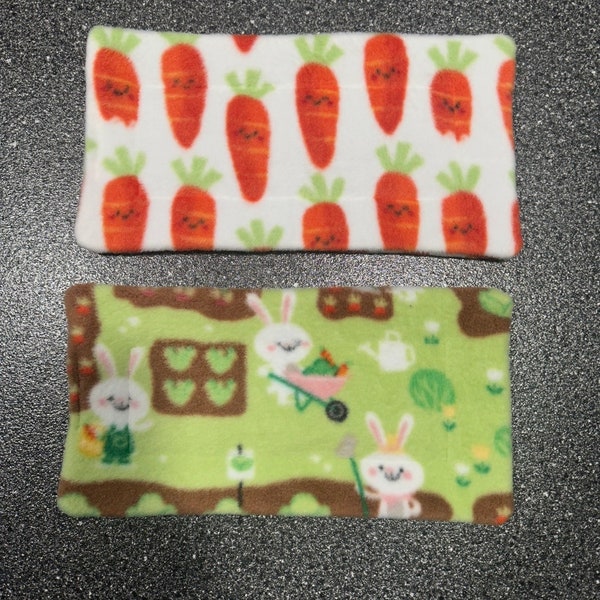 Set of 2!! Fleece Easter Bunny Guinea Pig Pee pads / Guinea pig Carrot drip pads / Guinea Pig Easter Bunny Bedding / Guinea Pig Carrot pads