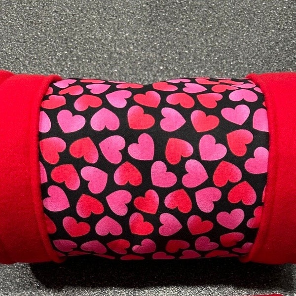 Valentine Tie Dye Hearts Guinea Pig Tunnel / Hearts Guinea Pig Hideout / Valentine Guinea pig Bedding / Guinea pig pee pads / Guinea Pig