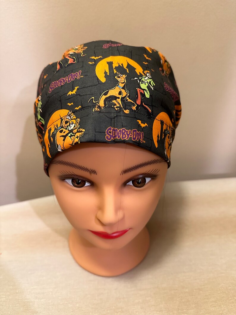 Tv Show Dog Surgical Scrub Cap / Health Scrub Cap / Ponytail Scrub Cap / Surgical Cap for Hair / Nurse Scrub Cap / Scrub Cap Reversible / bild 3