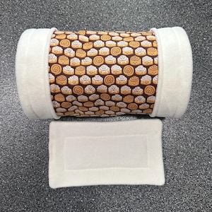 Cinnamon Buns Guinea Pig Tunnel / Guinea Pig Bedding / Guinea Pig  Hideout / Guinea Pig Pee Pads / Guinea Pig Fleece Forest
