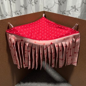 Valentine Arrows Guinea pig Corner Curtain / Guinea Pig Fleece Forest / Guinea Pig Valentine Bedding / Guinea pig Valentine Hideout