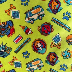 Tv Show Dog Surgical Scrub Cap / Health Scrub Cap / Ponytail Scrub Cap / Surgical Cap for Hair / Nurse Scrub Cap / Scrub Cap Reversible / Scooby Snacks 2