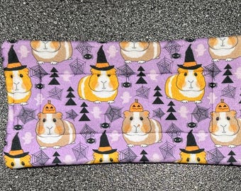 Guinea Pig Halloween Pee Pads /  Guinea Pig Pumpkins pee pads / Guinea Pig Witches pee pads /  Guinea Pig Bedding / Guinea pig Ghost pee pad