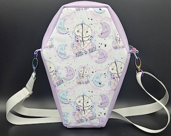Cute Trick R Treat Coffin purse with adjustable strap, Pastel bag for women, spooky gift for halloween lover, crossbody bag for horror fan