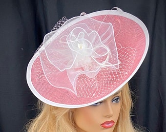 Classy Pink & White Woman’s Fascinator/Hatinator/Percher Hat ideal for Kentucky Derby and Oaks