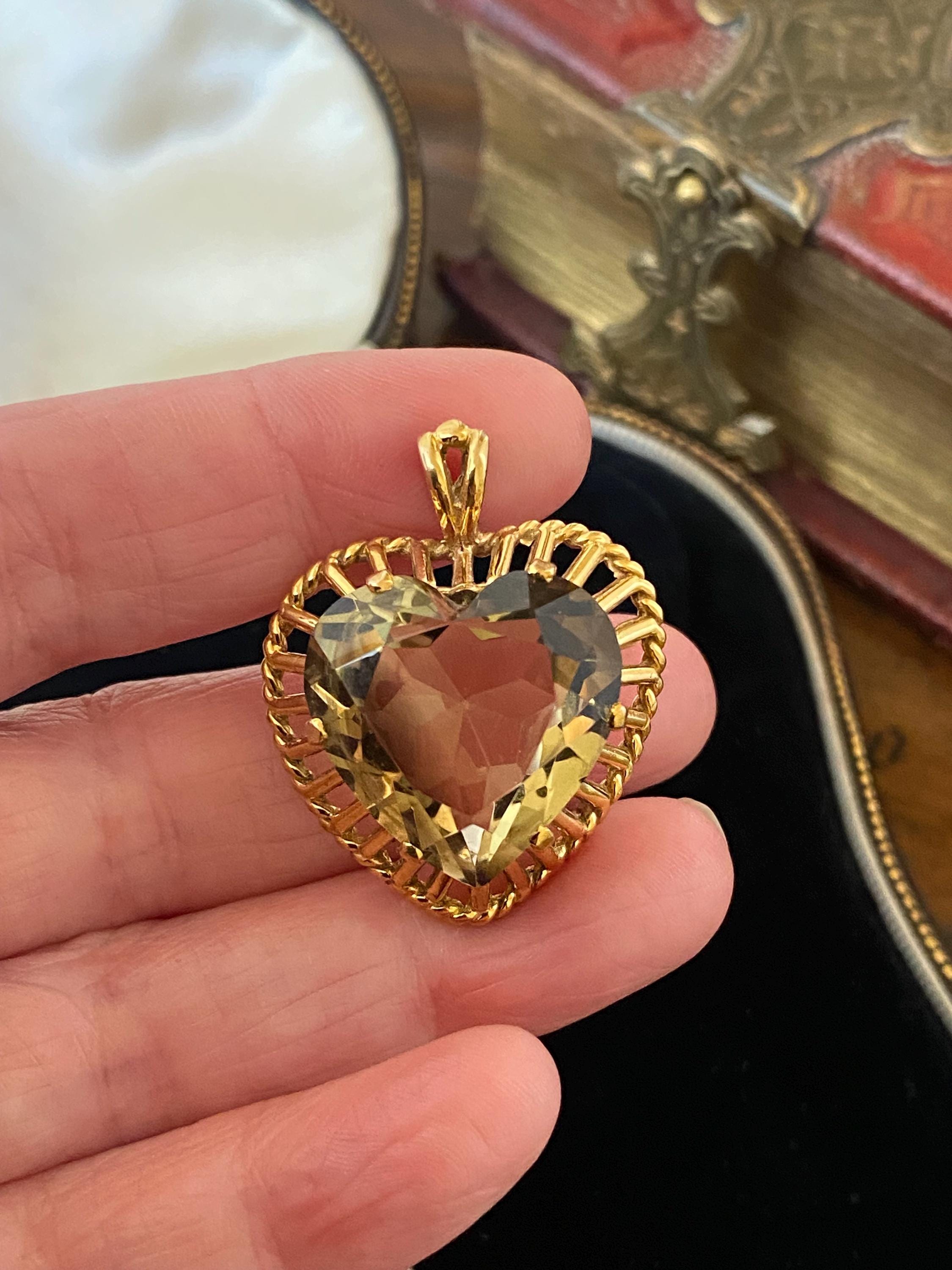 ◆VINTAGE HOLLYWOOD◆ Gemstone Heart Necklace VH2435NE006M Gemstone Heart Necklaces & Pendants | Monica Rich Kosann