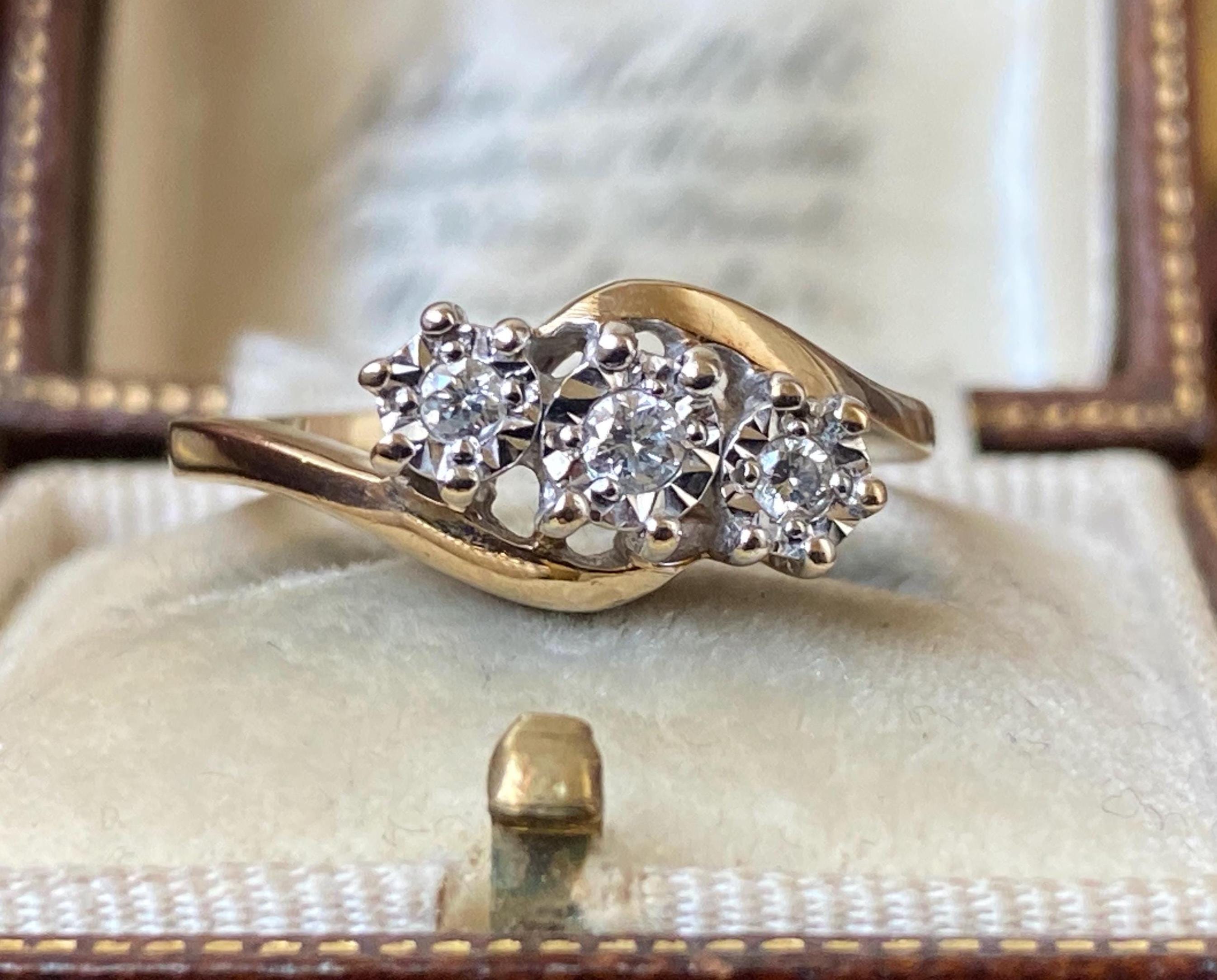 Striking Elegant Antique/vintage English Hallmarked 375 / 9ct Gold