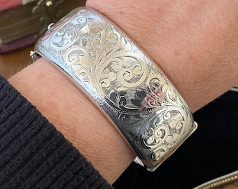 美しいヴィンテージの刻印入り925スターリングシルバーブレスレット