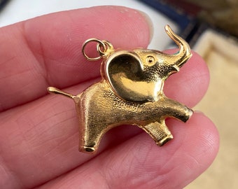 Unusual vintage English hallmarked 375 9k 9ct gold cute elephant charm /pendant