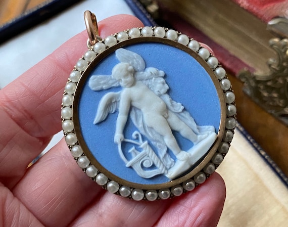 値下げ　A-8 フランスビンテージ　ネックレス　ゴールドカラー　カメオ　ガラス A-8 フランスビンテージ ネックレス ゴールドカラー カメオ ガラス