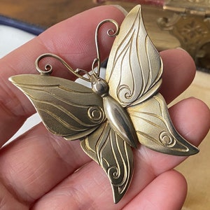 Beautiful Vintage thick heavy gilded Sterling silver butterfly insect Brooch/pin