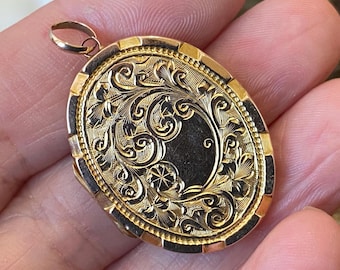 Fantastische antike Edwardianische Halskette mit Foto-Medaillon-Anhänger aus 9-karätigem, hellroséfarbenem Gold (9 Karat, punziert 375).