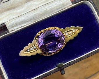 Beautiful Antique Victorian / Edwardian 375 9ct gold amethyst & seed pearl brooch / pin in period box