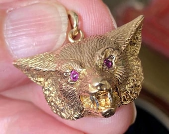 Stunning unusual vintage English hallmarked heavy 375 9ct gold snarling fox head necklace pendant (A)