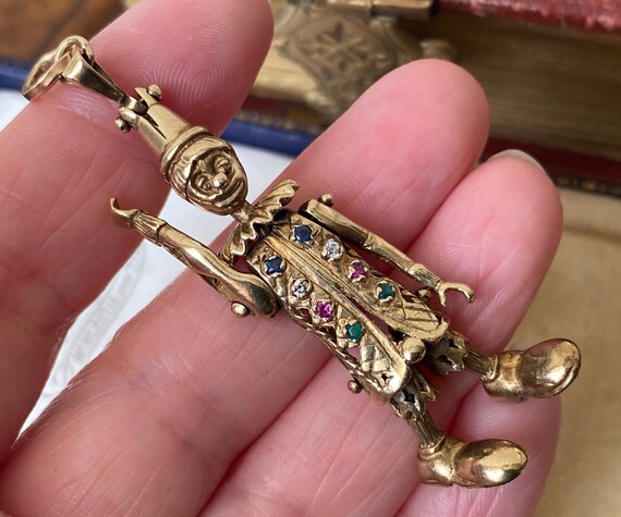 Fabulous Unusual Vintage 375 9ct Gold Moving articulated Charm