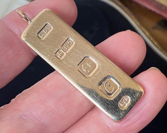 Fantastic vintage English hallmarked 1977 heavy thick solid gold ingot necklace pendant