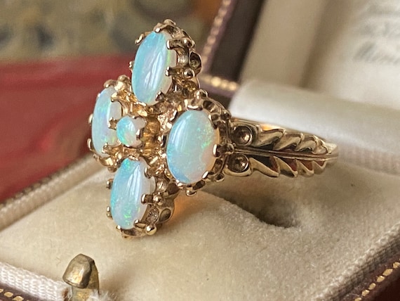 Stunning Vintage 375 9ct Gold glowing multi Opal … - image 4