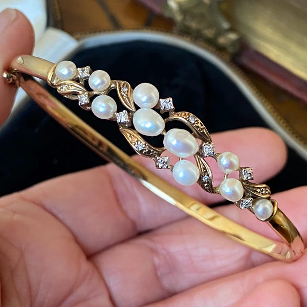 Wunderschöner vintage 375er 9 Karat Gold Perlen & Diamant besetzter Armreif