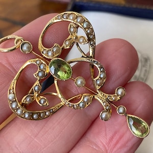 Fabulous Antique Edwardian art nouveau 15ct gold peridot & seed Pearl brooch /pin combined lavalier necklace pendant