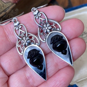 Fabulous unusual antique victorian Sterling silver & carved Whitby jet gothic urn design pendant drop earrings