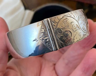 素晴らしいヴィンテージの英国製刻印入り重厚なソリッドな彫刻