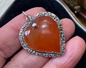 Stunning antique Victorian engraved sterling silver carved carnelian heart brooch combined necklace pendant