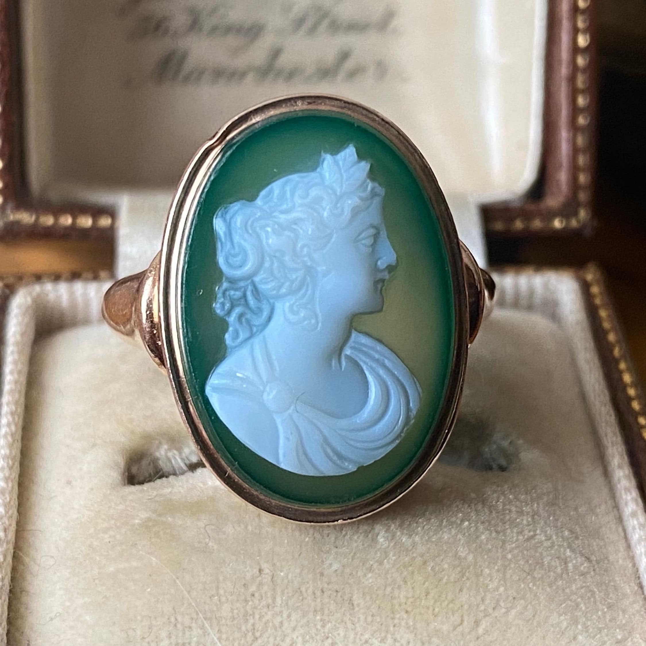Stunning antique Victorian/Edwardian 375 9ct gold carved green hardstone goddess cameo portrait ring