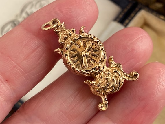 素晴らしいヴィンテージの英国製刻印入り重厚なソリッド 375 9k 9ct 