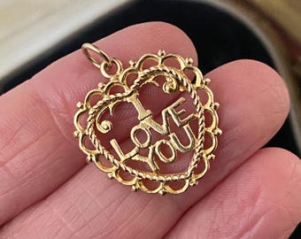 美しいヴィンテージの英国刻印入り 375 9ct ゴールド ハート型