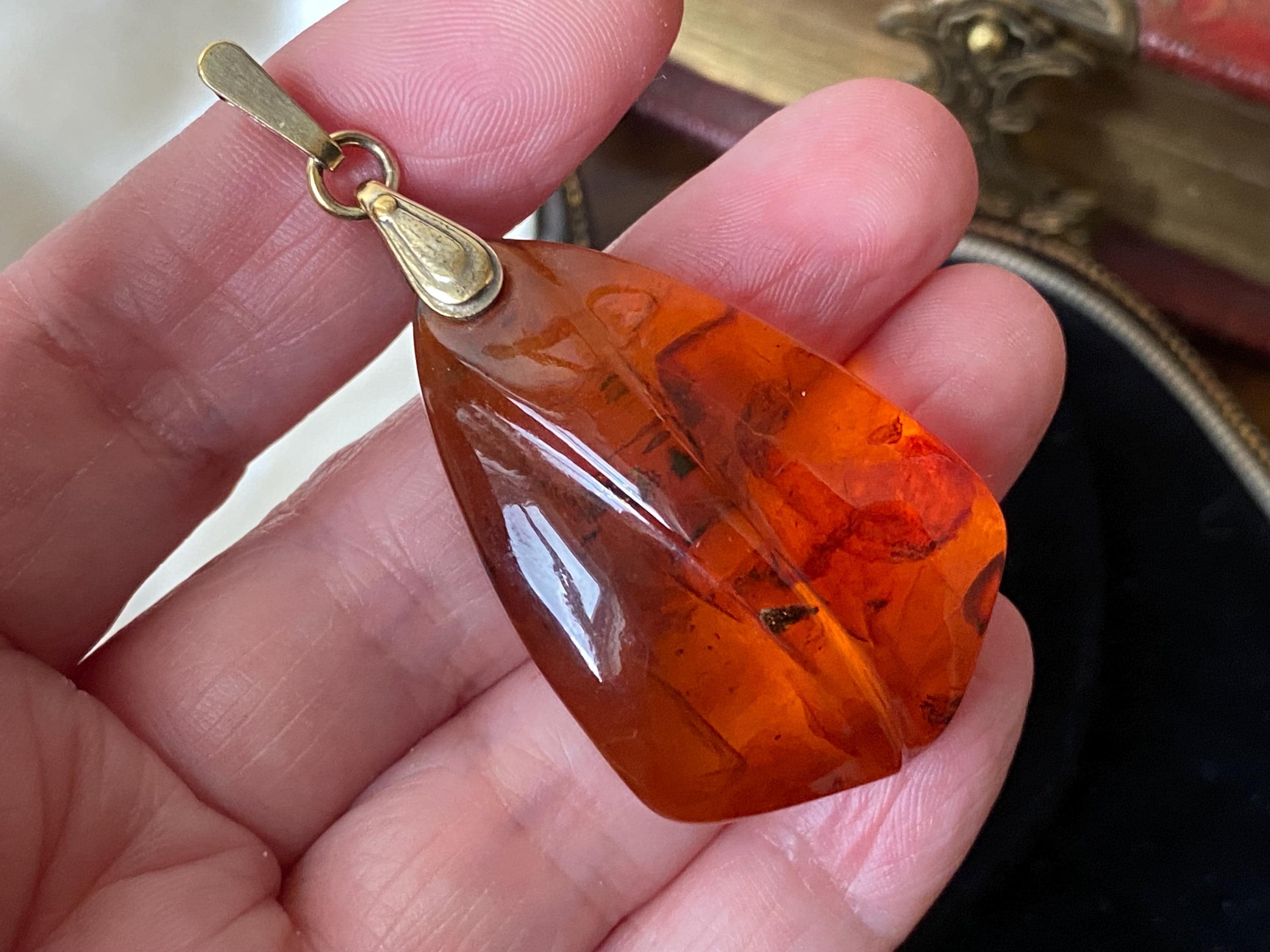 素晴らしい珍しいヴィンテージの刻印入り875金メッキシルバー本物の