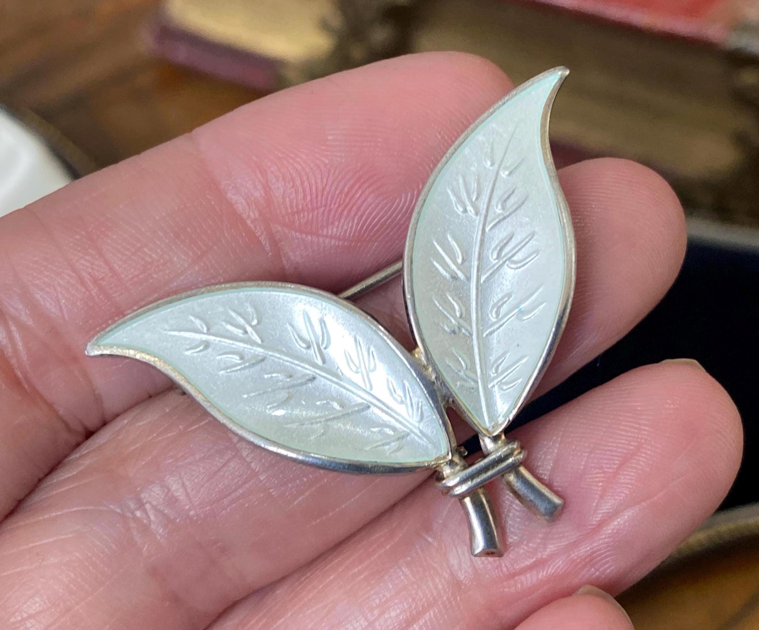 David Anderson Vintage Broaches - Etsy UK