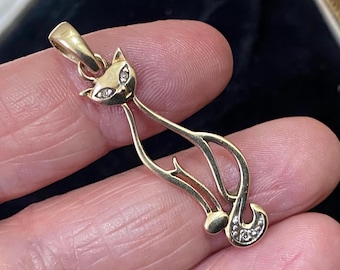 Fantastic vintage hallmarked stylised 10k / 10ct gold & diamond cat charm pendant